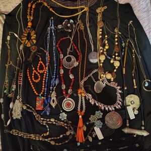 Giant Mix Hoard Of Jewelry Contain Stone Metals Plasics And Glass Selling As Is